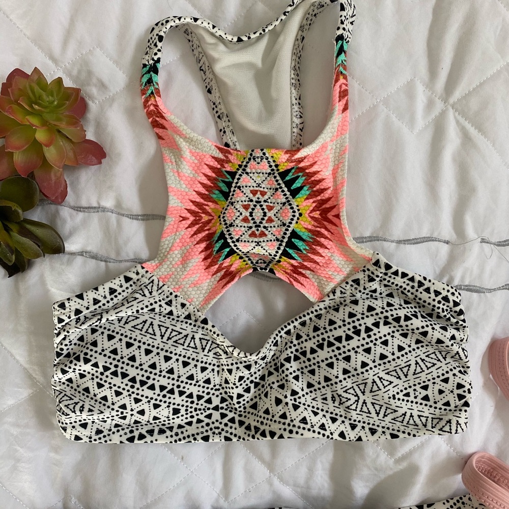 Bikini Bundle! - Picture 4 of 12
